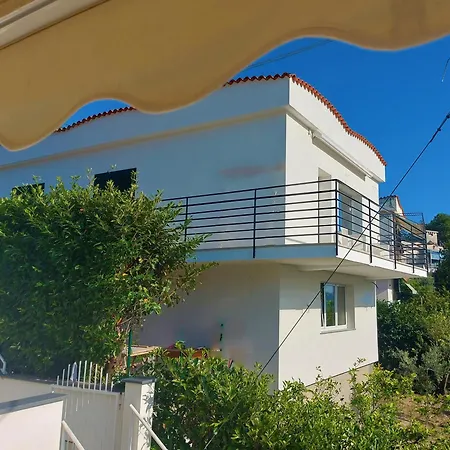 Apartment Sea & Land Relax O Sweet Pietra Ligure