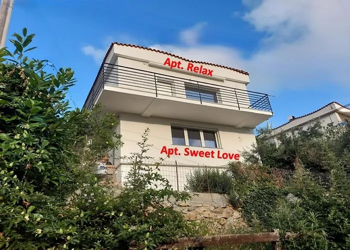 Sea & Land: Apartment