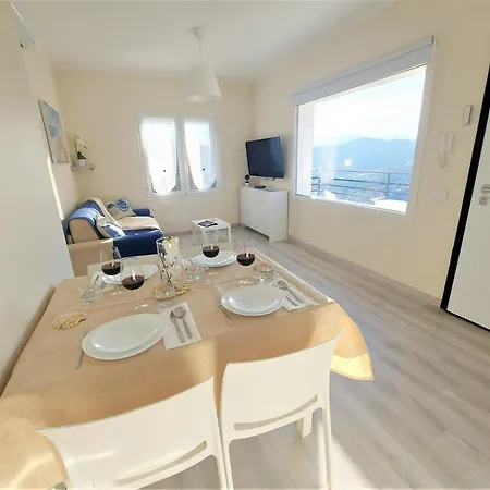 Daire Sea & Land: Pietra Ligure